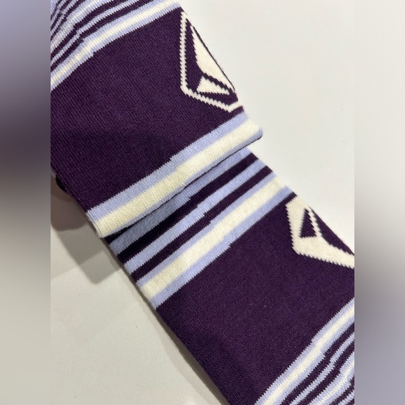 Volcom Women's XS/S Tundra Tech Socks Ski Snowboard NWT Wool Acrylic Purple - Picture 7 of 8